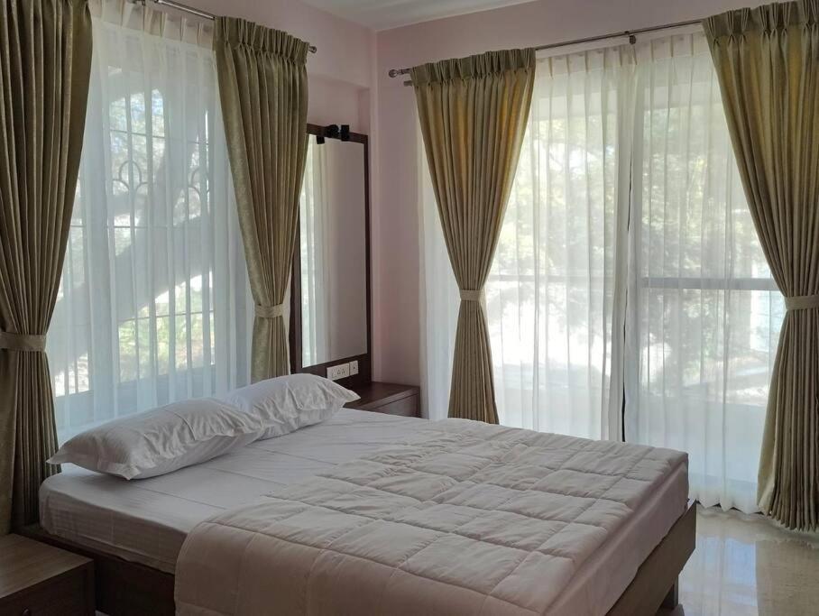 Tara Suites Premium Rooms In Central Indiranagar Бангалор Экстерьер фото