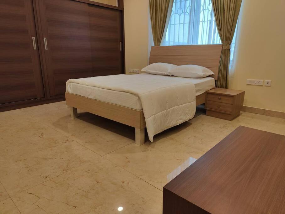 Tara Suites Premium Rooms In Central Indiranagar Бангалор Экстерьер фото