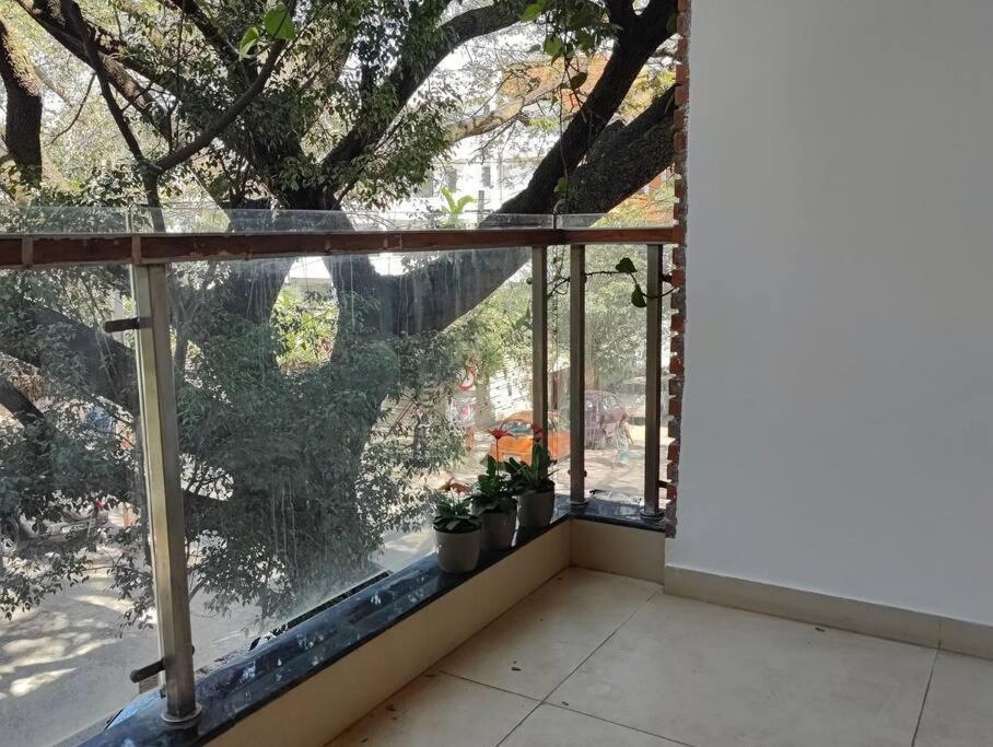 Tara Suites Premium Rooms In Central Indiranagar Бангалор Экстерьер фото
